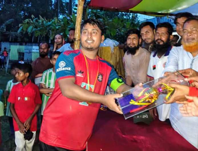 যুবসমাজকে রক্ষায় মাদকবিরোধী আলোচনা সভা ফুটবল টুর্নামেন্ট ও পুরস্কার বিতরণ