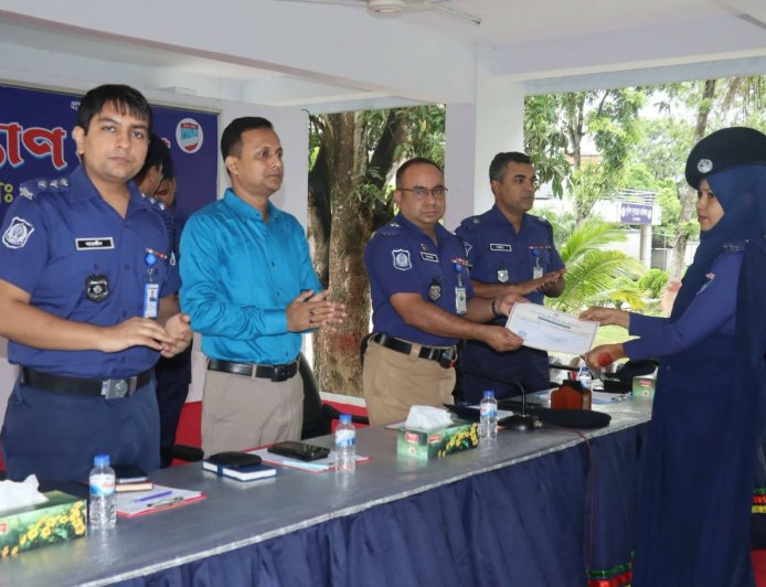 সাতক্ষীরা জেলা পুলিশের মাসিক কল্যাণ সভা অনুষ্ঠিত