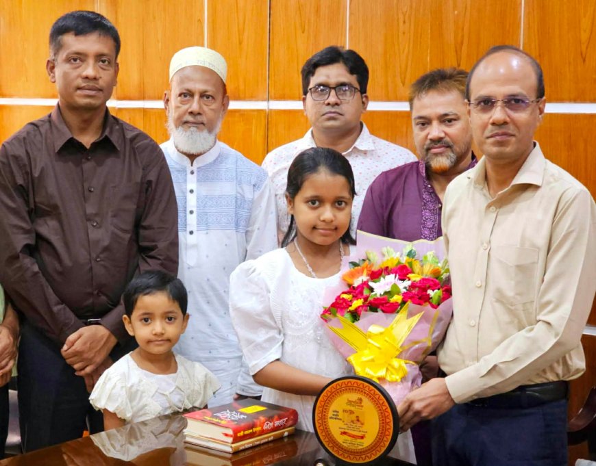 জাতীয় সেরা আবৃত্তিকার আদিলাকে জামালপুর সদর উপজেলা প্রাথমিক শিক্ষা অফিসের সংবর্ধনা