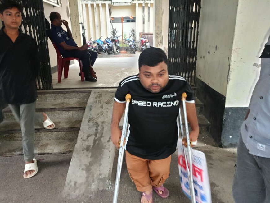 প্রতিবন্ধকতাকে হার মানিয়ে অনার্স-মাস্টার্স, তবুও মেলেনি সরকারি চাকরি, আনিসের শেষ স্বপ্ন কি পূরণ হবে কোনোদিন?