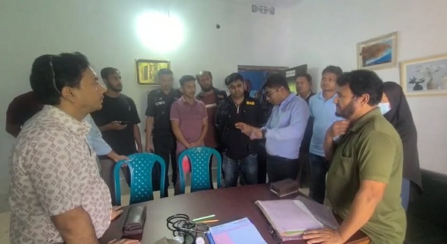 সাতক্ষীরায় লাইসেন্সবিহীন ‘সার্জিক্যাল ক্লিনিকে ভ্রাম্যমাণ আদালতের অভিযান,  ৫০ হাজার টাকা জরিমানা, বন্ধের নির্দেশ
